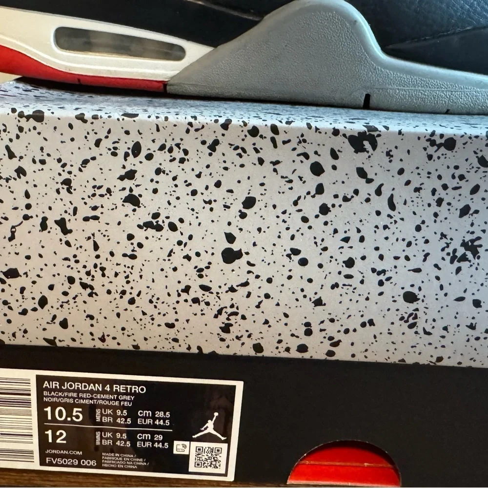 Air Jordan 4 Bred Reimagined Retro Code: FV5029-006 Size 10.5 NEW CONDITION